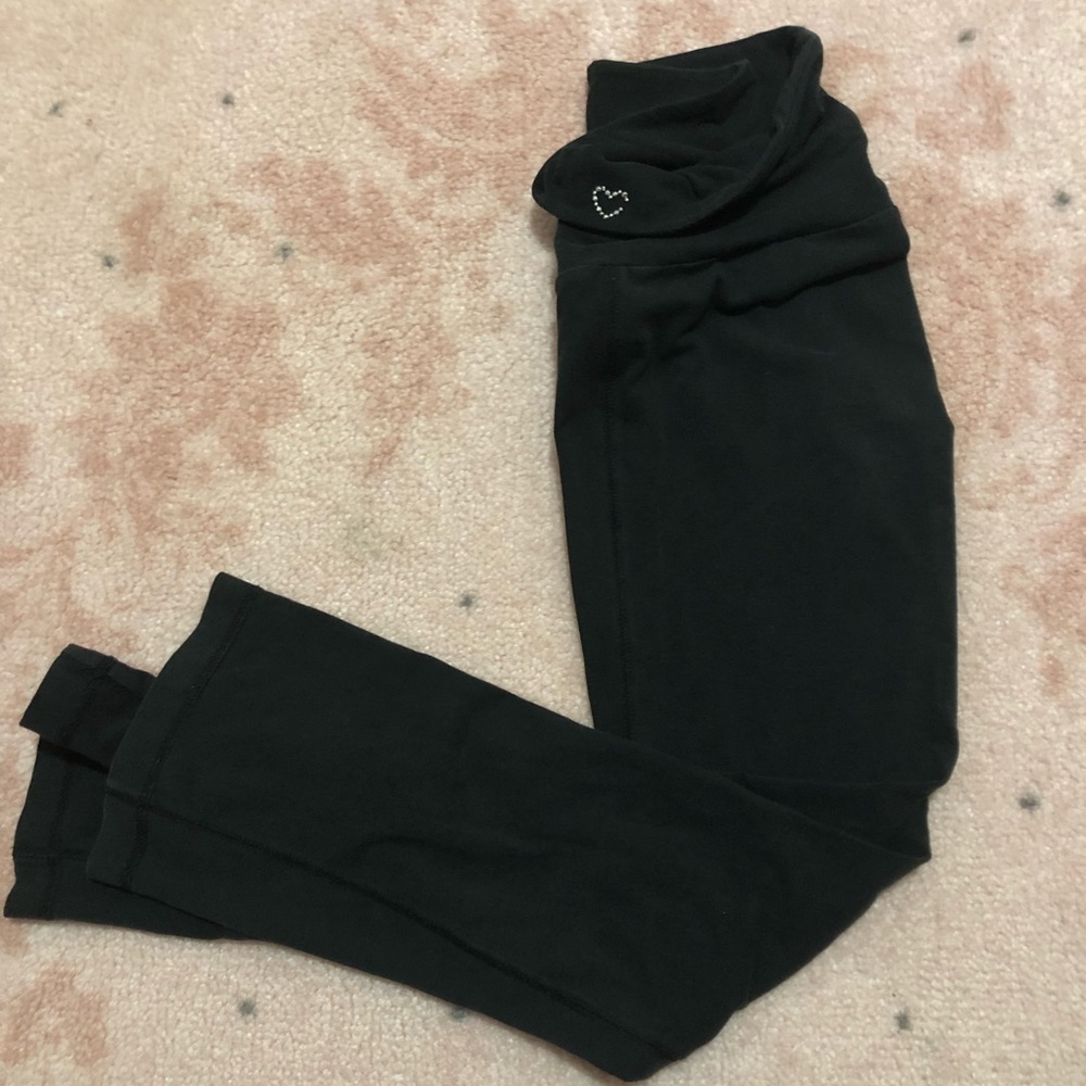 Kid’s yoga pants